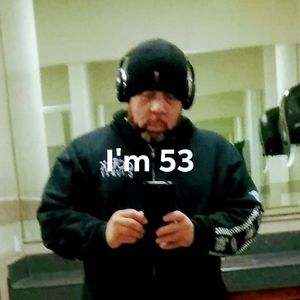 Meet your Posher, Marlon